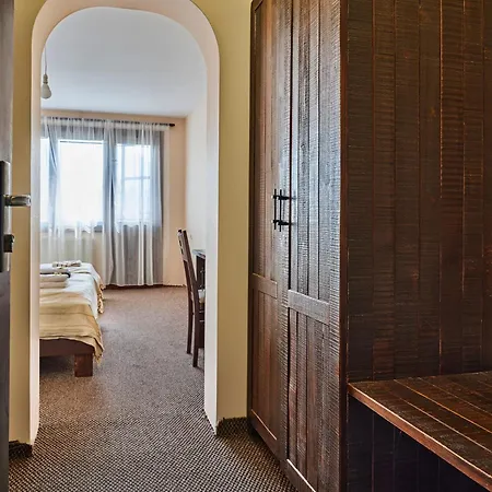 Tihiat Kat Hotel Apriltsi (Lovech)