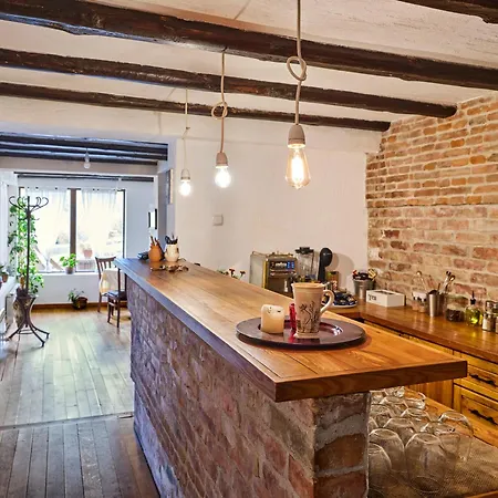 Tihiat Kat 2* Apriltsi (Lovech)