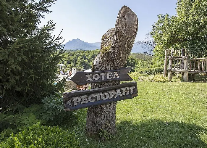 Tihiat Kat 酒店 阿普里尔齐