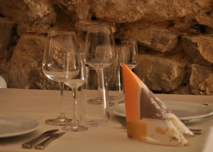 酒店 Tihiat Kat 2*