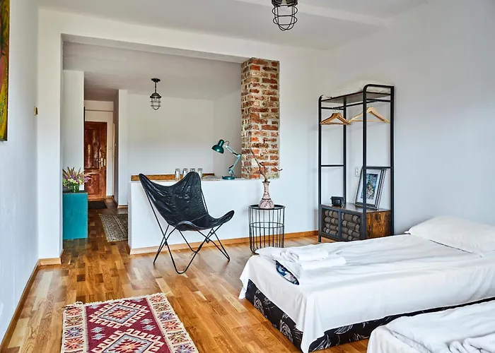 Tihiat Kat 酒店 2*